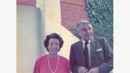 Původní majitelé apartmánu, Richard Hirsch s manželkou Marieluis.